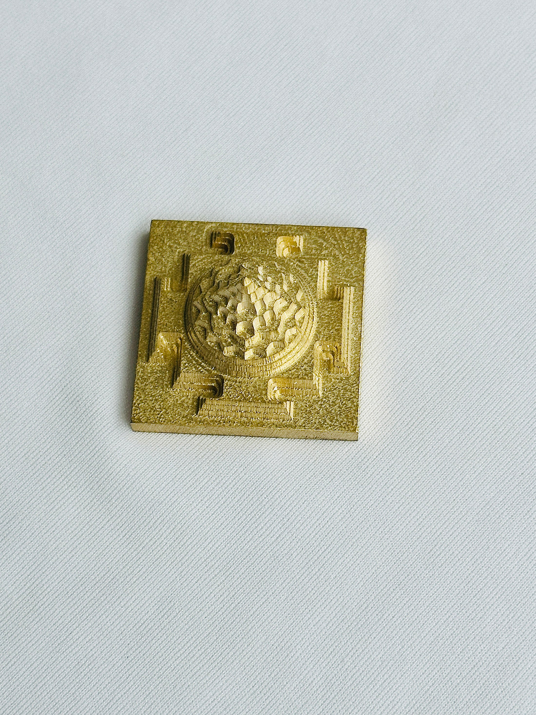 Shri Yantra (Attracts & Protects Your Money and Wealth) - Abhimantrit